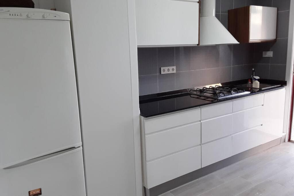 Piso En Primera Linea Con Wifi Y Vistas Al Mar Lo Pagán Exteriör bild
